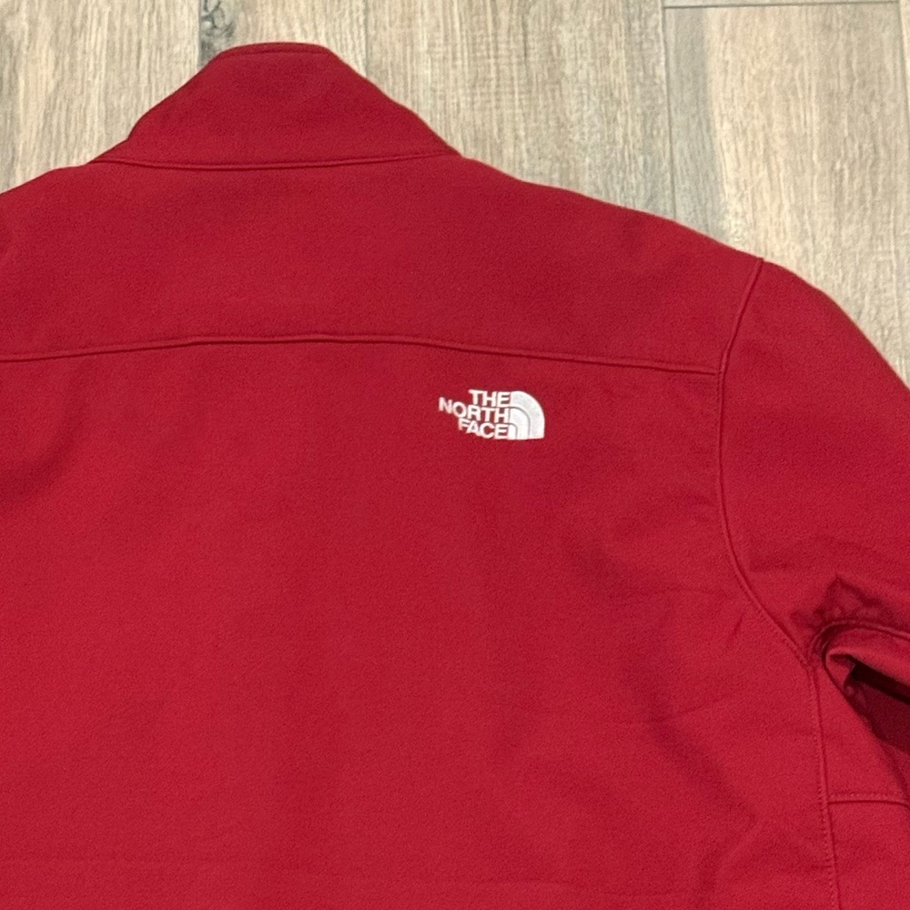 Mens North Face Bold Red Performance Jacket - Picture 3 of 3